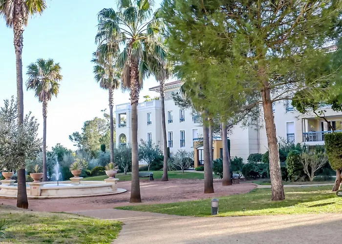 Apartment Le Grand Parc-13 By Interhome Saint Aygulf